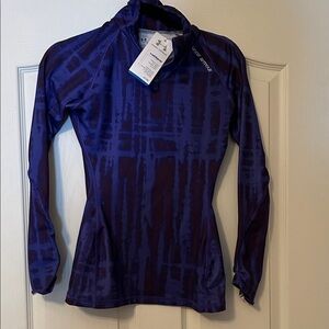 Under Armour Women's Blue Long Sleeve Cold gear Top size XS